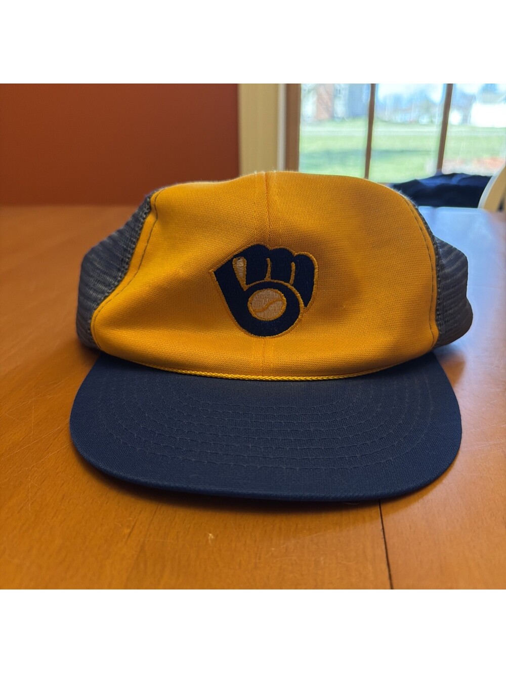 VTG Sports Specialties Milwaukee Brewers Snapback Hat MLB Trucker Blue Cap